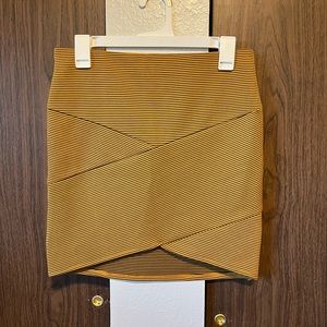 Size Large Striped Fitted Skirt